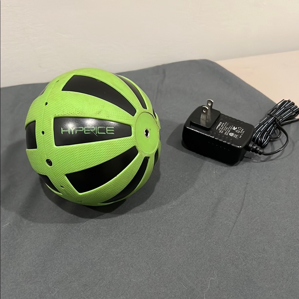 Hyperice Vibrating Massage Ball - Green